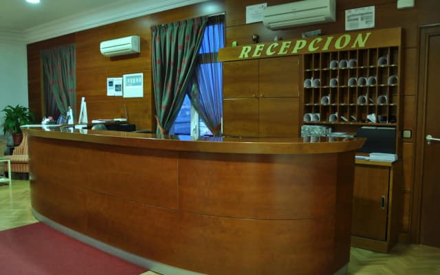 Hostal Luis XV - photo 2