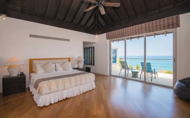 Beautiful 3-Bedroom Villa at Surin Beach - photo 2