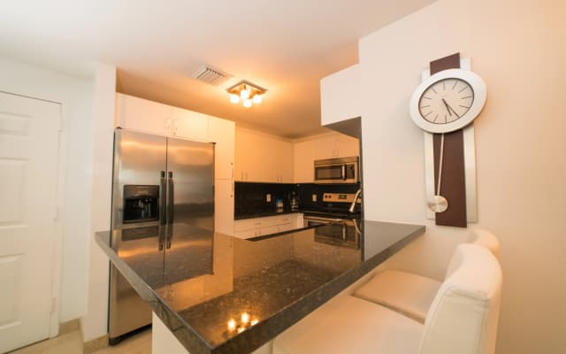Fortune House Hotel Suites - photo 3