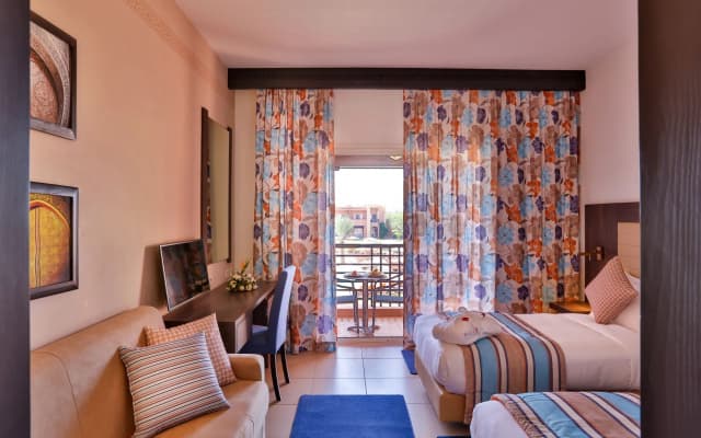 Zephyr Hotel Club Resort and Spa - photo 5