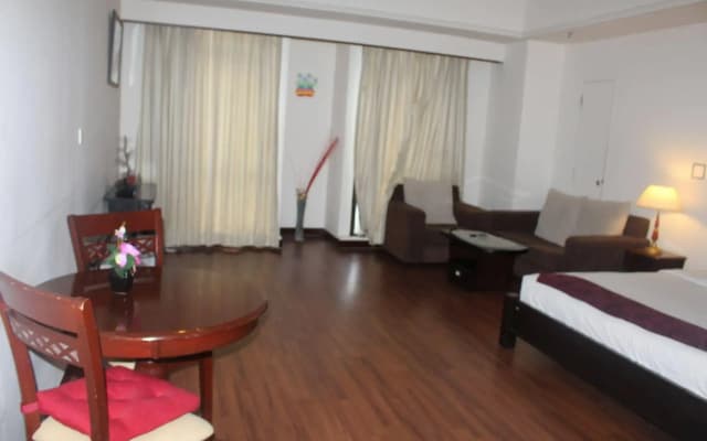 Grand Service Suite at Times Square - photo 3