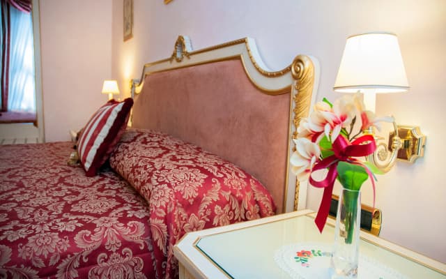 Daniel's Hotel - photo 3