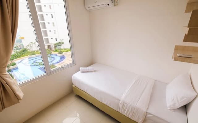 Spacious Bassura City Apartment with Pool View - photo 5