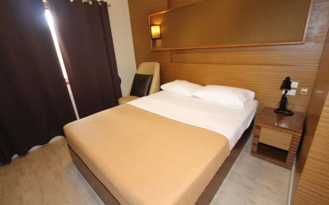 Honey Lodge - photo 3