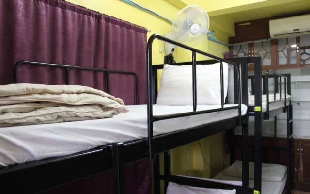 Home Hug Hostel - Adults - photo 4