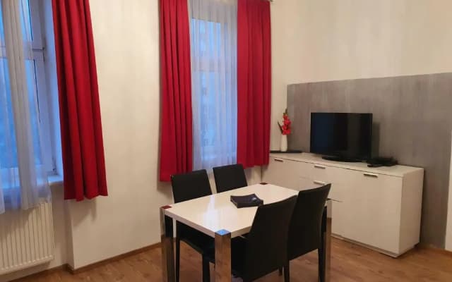 Vibrant Red Apartment I contactless Check-In - photo 3