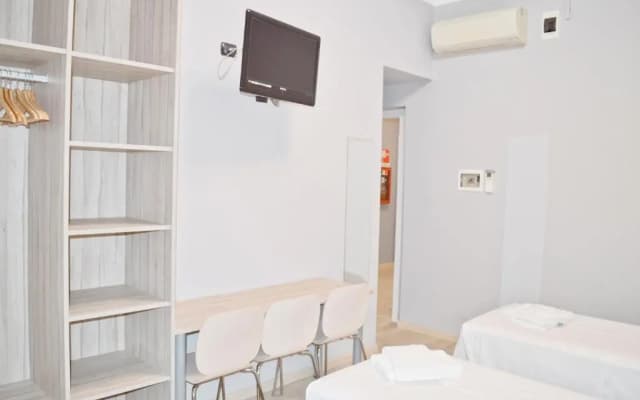 Miu Hotel - photo 4