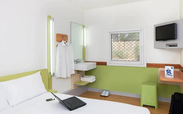 ibis Budget Fawkner - photo 3