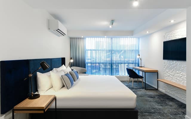 Brady Apartment Hotel Flinders Street Hotel - photo 3