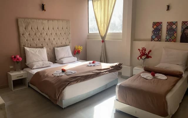 Velvet Hotel - photo 3
