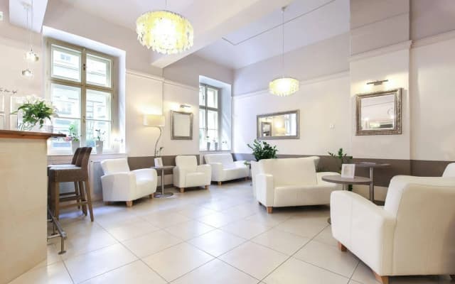 Unitas Hotel - photo 2