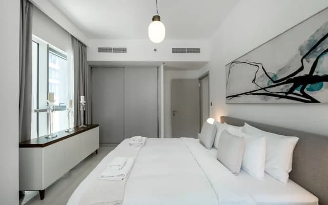 Chic 1BR in Emaar Beachfront - photo 3