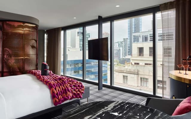 W Melbourne - photo 4
