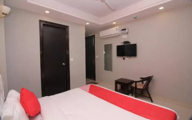 Chugh House By OYO Rooms - photo 4