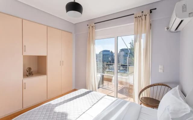 Penthouse w Acropolis View & Parking - photo 4