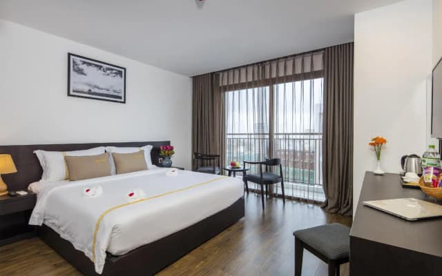 Meriton Hotel - photo 4