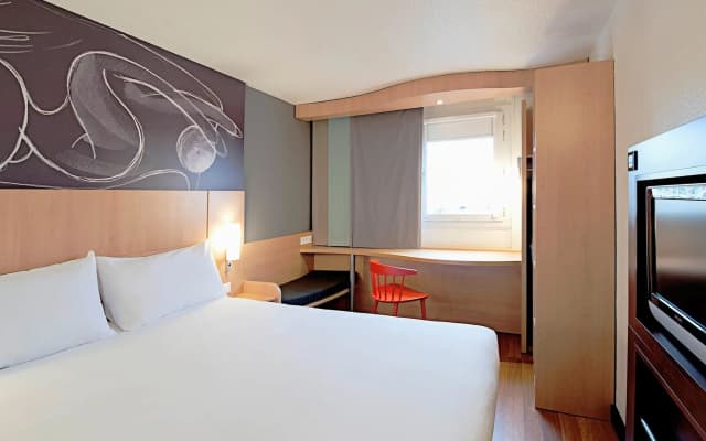 ibis Paris Vaugirard Porte de Versaille - photo 2