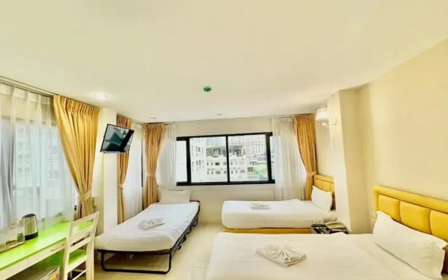 ABCYQ Hotel - photo 4