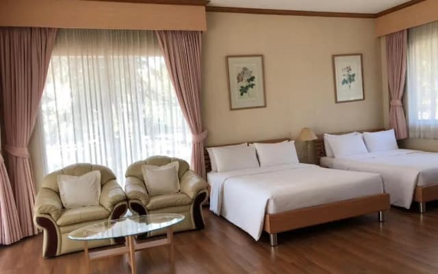 Seapine Beach Golf and Resort Hua Hin - photo 4