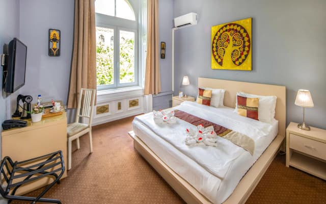 Andrassy Thai Hotel - photo 3