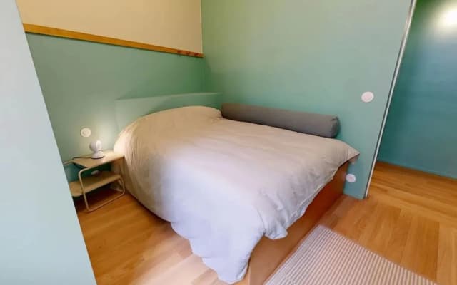 Joivy Charming 2-bed Flat w/ Shared Spaces - photo 3