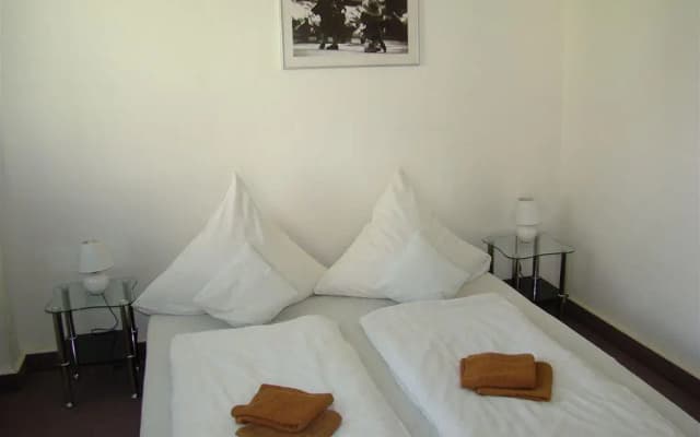 BNB near Brandenburg Gate - photo 4