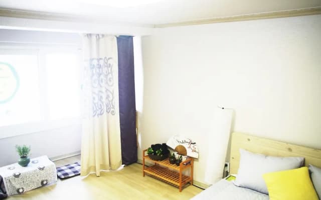 GDJ Guesthouse - Hostel - photo 3