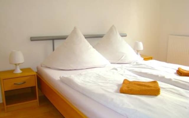 The Brandenburg Gate Hostel - photo 2