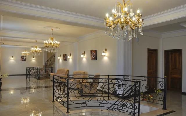 Hotel Gremi - photo 2