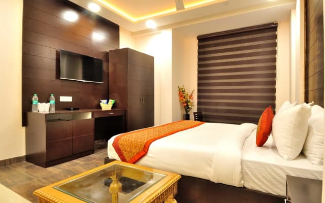 Hotel Kings Inn - photo 3
