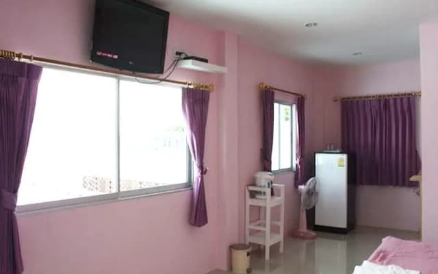Barberry Beach Resort - photo 2