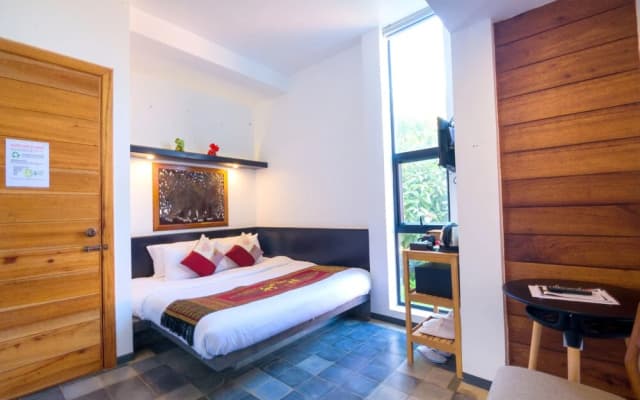 1004 Boutique Hotel - photo 2