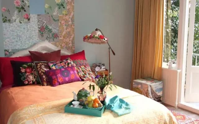 Colourful Bed And Breakfast - photo 4