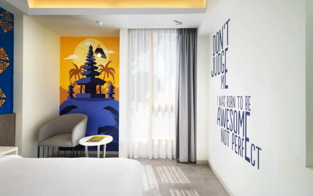 YELLO Hotel Kuta Beachwalk Bali - photo 2