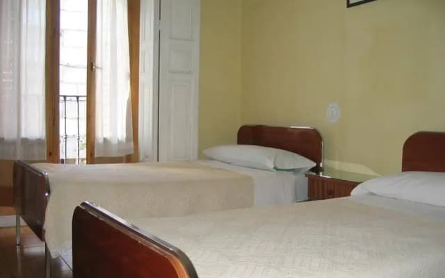 Hostal Tudescos - photo 3