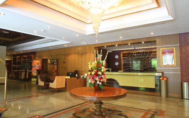 Ramee Guestline Hotel Qurum - photo 2