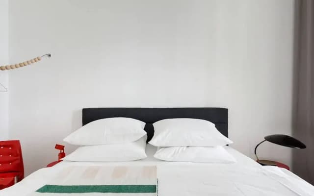 Central Mitte Design Apartment - photo 3