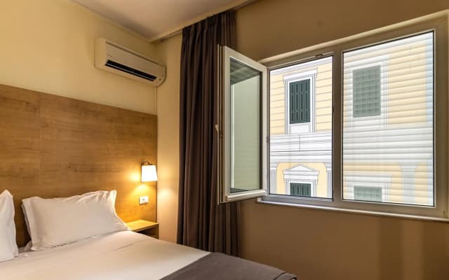 Polis Grand Hotel - photo 4