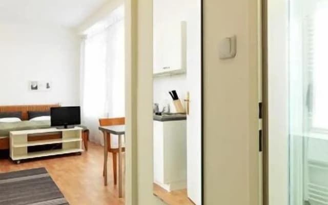 Kaiser Apartments - photo 4