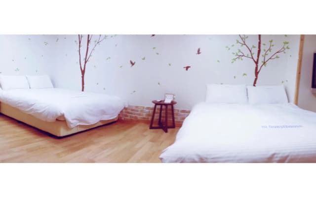 IU Guesthouse - photo 3