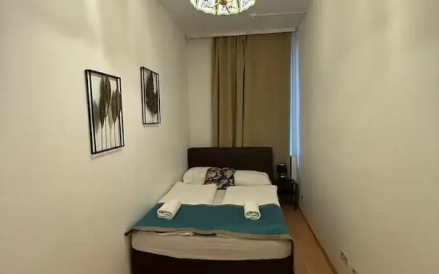 2BR Plus LR Apartment Sleeps 6 Central - photo 4