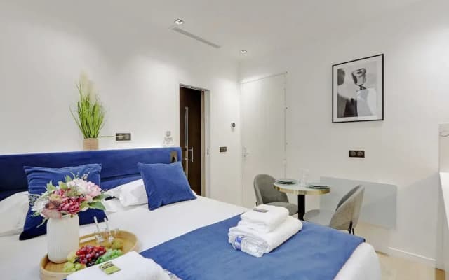 Intimate Studio - 2P - Bonne-nouvelle - photo 3