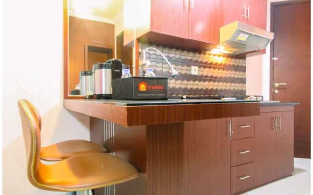 Warm Studio Apartment at Mangga Dua Residence By Travelio - photo 2