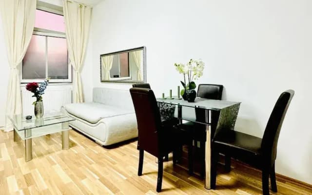 Stylish Studio Stay Near Augarten - photo 4
