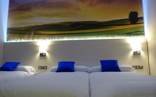 Hostal Prado - photo 2