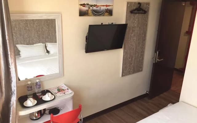 Expo Hotel - photo 3
