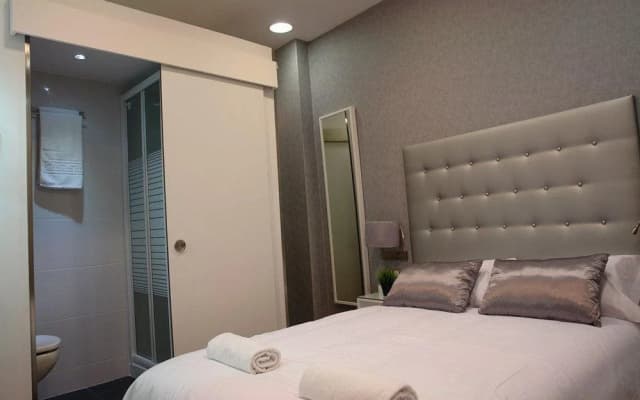 Hostal Cel Barcelona - photo 2