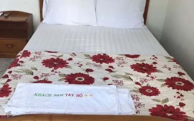 Tay Ho Hotel - photo 4