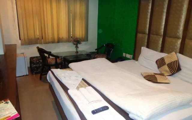 Hotel Guruvas Inn - photo 3