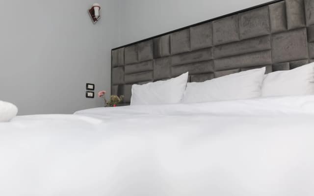 Capital Hotel - photo 4